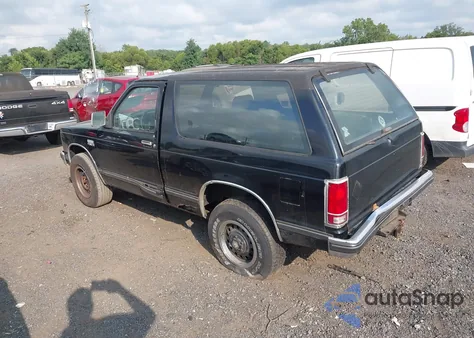 1985 Chevrolet Blazer S10 из США, поврежденный, VIN 1G8CT18B5F0117463